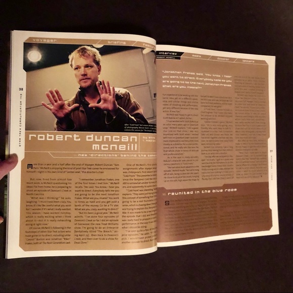 Star Trek Communicator Magazine - Picture 8 of 16